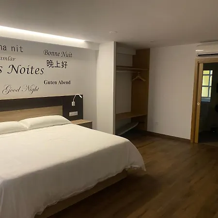 Gaia 2 Apartment Melide